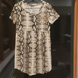 Large snakeskin print tunic top